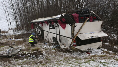 Autobuso avarija &scaron;alia Deltuvos