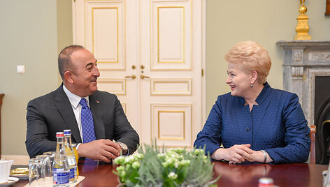 Prezidentė susitiko su Turkijos užsienio reikalų ministru Mevl&uuml;t &Ccedil;avuşoğlu