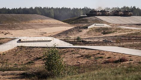Pabradėje naują &scaron;audyklą per pratybas i&scaron;bandė Lietuvos, JAV ir NATO bataliono kariai