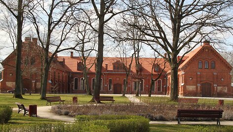 Raudondvario dvaro menų inkubatorius &ndash; puiki erdvė bendruomenių &scaron;ventėms, profesionaliajam menui, saviveiklai, meno kūrybai