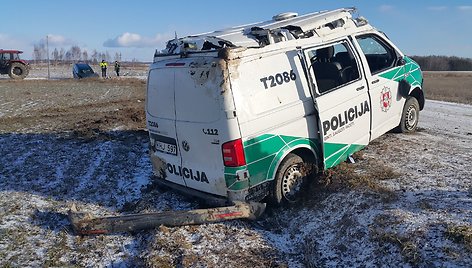 Policijos automobilio ir VW avarija Šilutės rajone