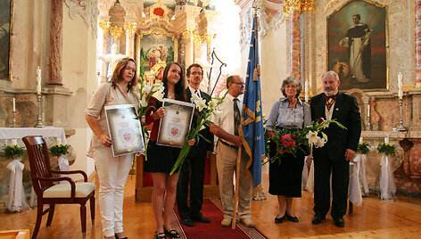 Komarų giminės jaunajai kartai bajorystės pripažinimo aktų įteikimas