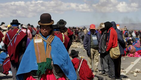 Bolivijos gyventojai protestuoja dėl geresnio susisiekimo keliais