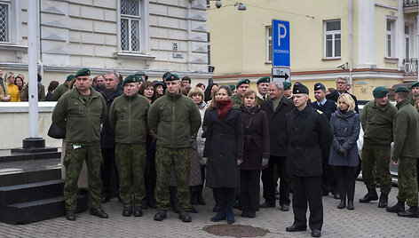 Kra&scaron;to apsaugos ministerija pagerbė Paryžiaus teroro atakų aukas
