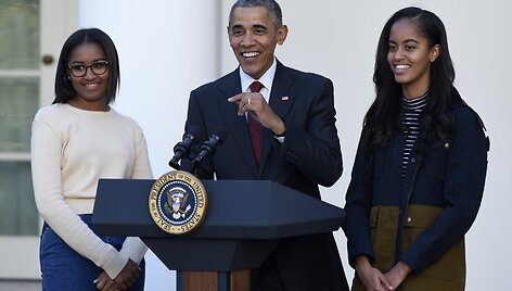 Padėkos dienos i&scaron;vakarėse JAV prezidentas Obama suteikė malonę kalakutams