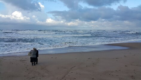 Pajūris vėjuotą lapkričio dieną
