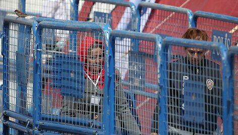 I&scaron; Graikijos deportuotų migrantų laivas pasiekia Turkiją