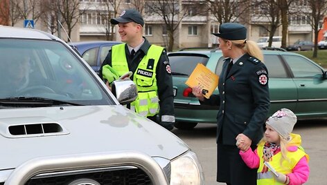 Tel&scaron;ių policijos pareigūnai kovoti su pažeidėjais pasitelkė mažamečius
