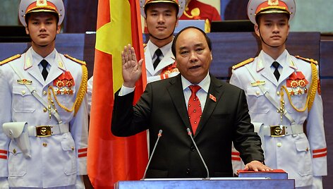 Vietnamo parlamentas prisaikdino naująjį premjerą
