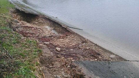 Užtvankos avarija Pakruojo rajone, Dvariukų kaime