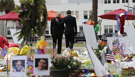JAV prezidentas Barackas Obama ketvirtadienį nuvyko į gedintį Orlandą