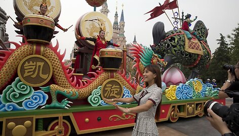 Kinijoje atidarytas &bdquo;Disney&ldquo; pramogų parkas