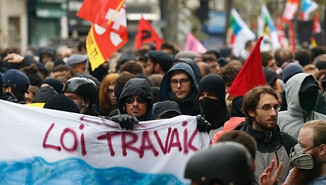 Prancūzijos darbo rinkos reformos įžiebė naujus protestus