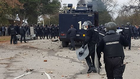 Bulgarijos pabėgėlių stovykloje migrantai susirėmė su policija