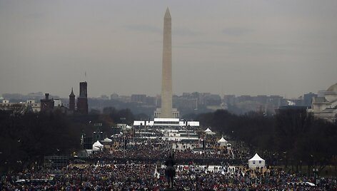 Žmonės renkasi į Donaldo Trumpo inauguraciją  Va&scaron;ingtone