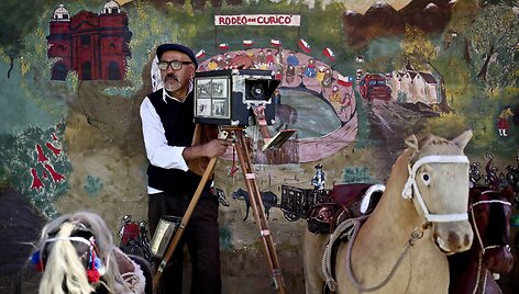 Fotografas i&scaron; Čilės Luisas Maldonado neatsisako didelio formato fotografijos