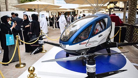 Keleivinis dronas &bdquo;EHang 184&ldquo; pristatytas Dubajuje