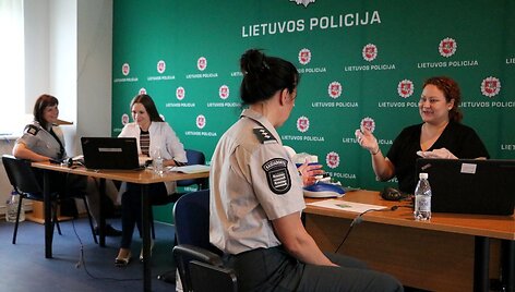 Kauno pareigūnai, tapo neatlygintinais kraujo donorais