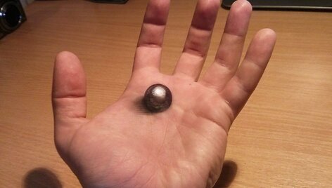 Serbas kuria įspūdingus trimatę iliuziją kuriančius pie&scaron;inius