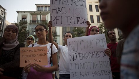 Ispanijoje po atakų musulmonai protestavo prie&scaron; antiislami&scaron;kus nusikaltimus