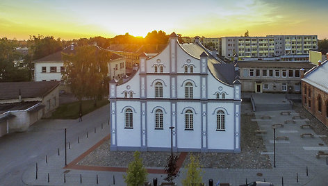 „Baltosios“ ir „Raudonosios“ sinagogų kompleksas Joniškyje