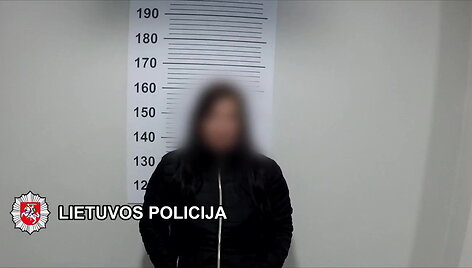 nufilmuota-klaipedoje-sulaikyta-pora-su-padirbtais-eurais