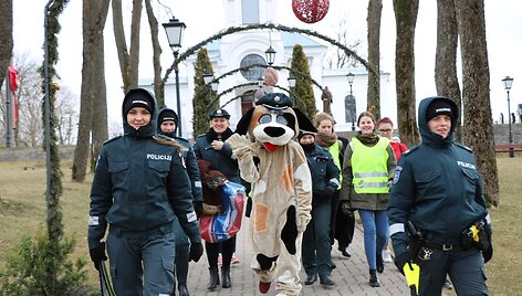 Tel&scaron;iuose pareigūnai minėjo saugaus eismo dieną.