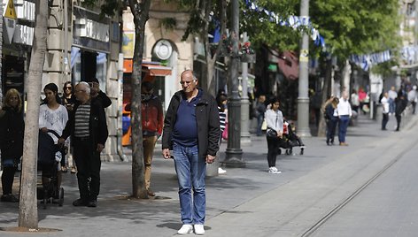 Izraelis dviem tylos minutėmis paminėjo Holokausto aukas