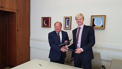 Valerijus Makūnas ir Darius Aleknavičius pasira&scaron;ė memorandumą dėl Zapy&scaron;kio miestelio gyvenimo kokybės gerinimo