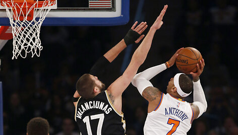 Jonas Valančiūnas ir Carmelo Anthony