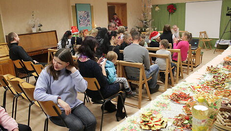 Akimirka i&scaron; Kalėdų &scaron;ventės &Scaron;iaulių &scaron;eimų namuose