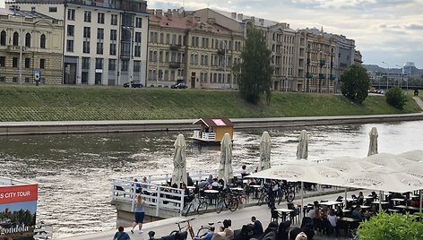 Netikėtas objektas Neryje – išplaukė namas