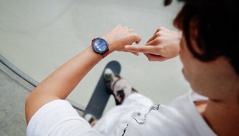 &bdquo;Huawei Watch GT 2e&ldquo;: sporti&scaron;kumas ir elegancija viename kūne