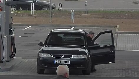 Kauno policija ie&scaron;ko degalinę ap&scaron;varinusį vyrą