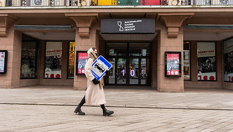 Kauno dovana Nacionaliniam Kauno dramos teatrui