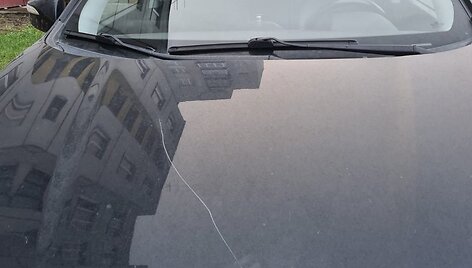 Per Kalėdas Kėdainiuose pensininkas apgadino 12 automobilių