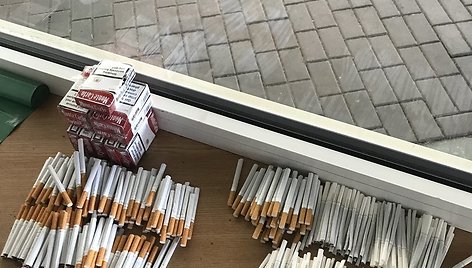 Cigaretes slėpė barščiuose