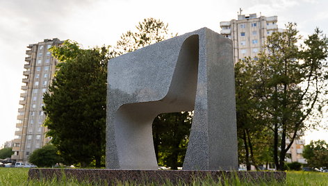 Stasio Žirgulio skulptūrų kolekcija Kauno Kalniečių parke