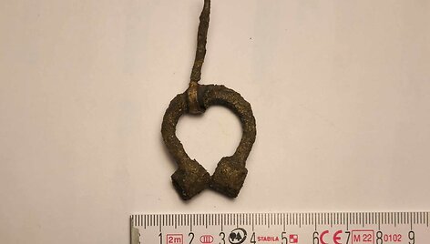 Archeologinių tyrinėjimų Kauno Rotu&scaron;ės aik&scaron;tėje metu aptikti radiniai