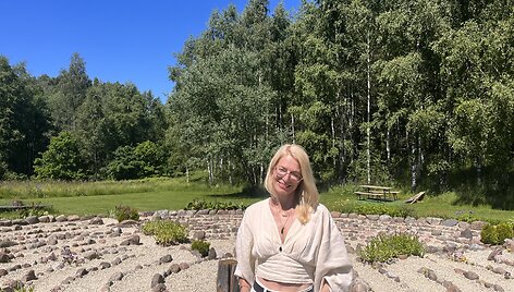 Energetinių labirintų ir geometrinių figūrų parko įkūrėja Jurga Jakimavičienė