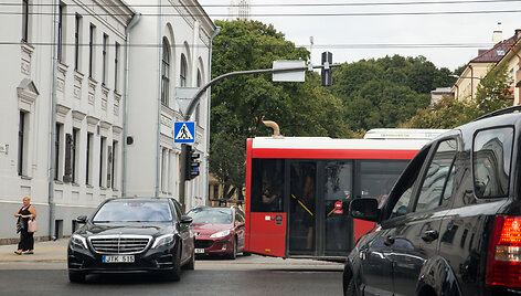 Automobilių spūstis Donelaičio gatvėje
