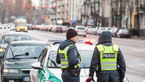 Kelių policijos reidas Tvirtovės alėjoje