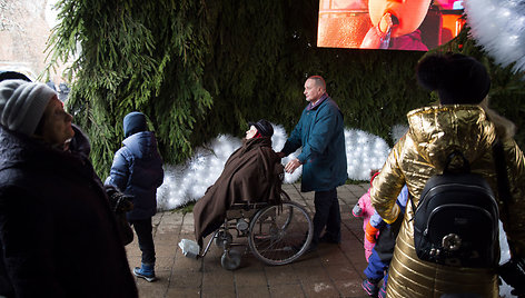 Kauno hospiso pacientų išvyka prie Kalėdų eglės