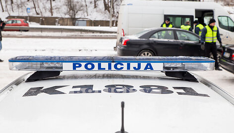 Policijos pareigūnai tikrino, ar kauniečiai pasiruo&scaron;ę žiemai