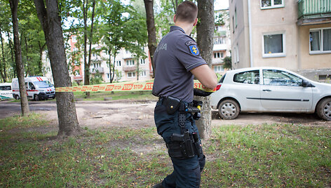 Evakuojamas Birži&scaron;kų gatvės 11-as namas