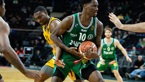 Nigel Hayes