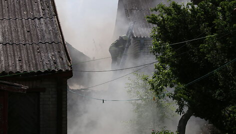 Gaisras S.Dariaus ir S.Girėno gatvėje