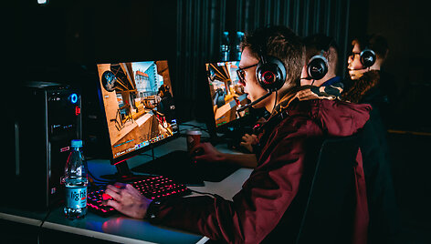 Akimirkos i&scaron; &bdquo;VGTU Esports&ldquo; CS:GO turnyro