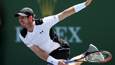 Andy Murray prie&scaron; Federico Delbonisą