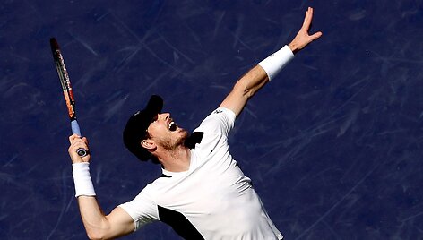 Andy Murray prie&scaron; Federico Delbonisą